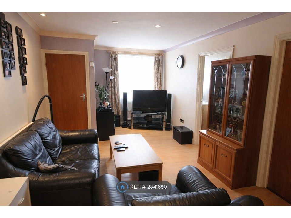 Property photo 3 of 6