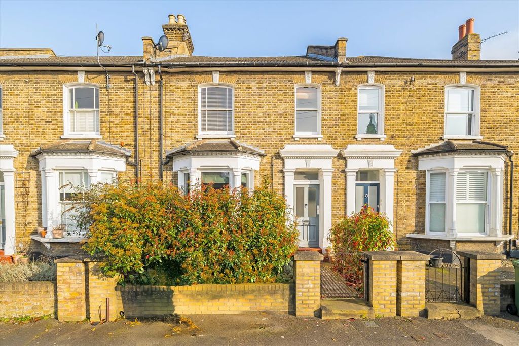 Property photo 1 of 5