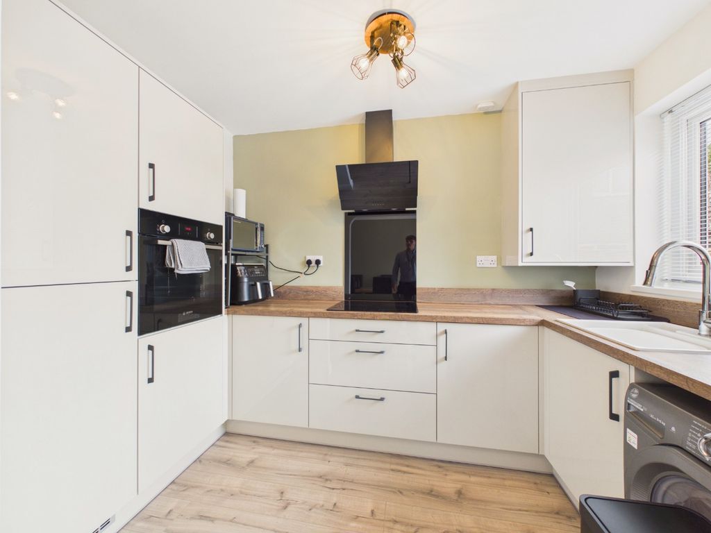 Property photo 2 of 17 5191373