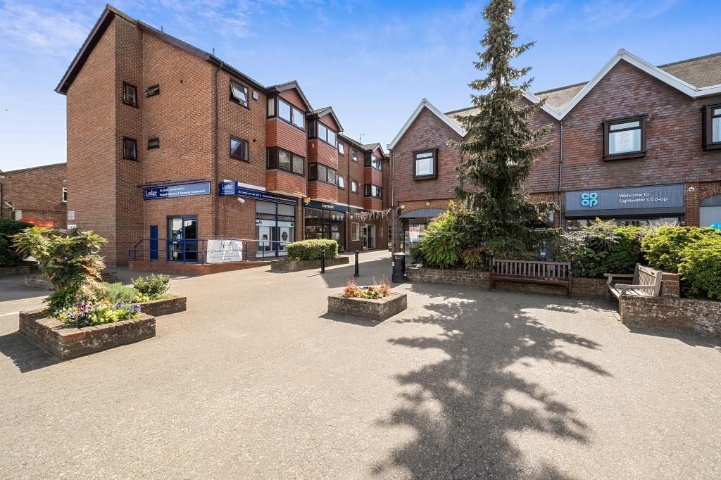 Additional image 16 of 2 bed flat for saleLightwater, Surrey GU18