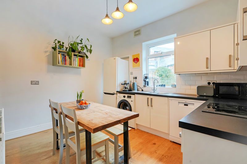 Property photo 3 of 26 Dining Kitchen
