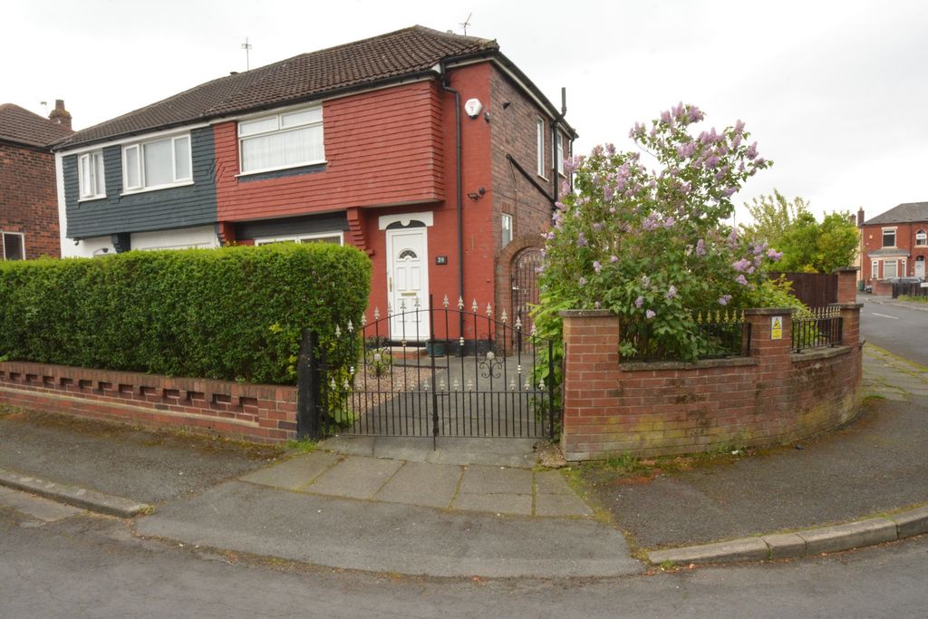 Property photo 1 of 13 Front