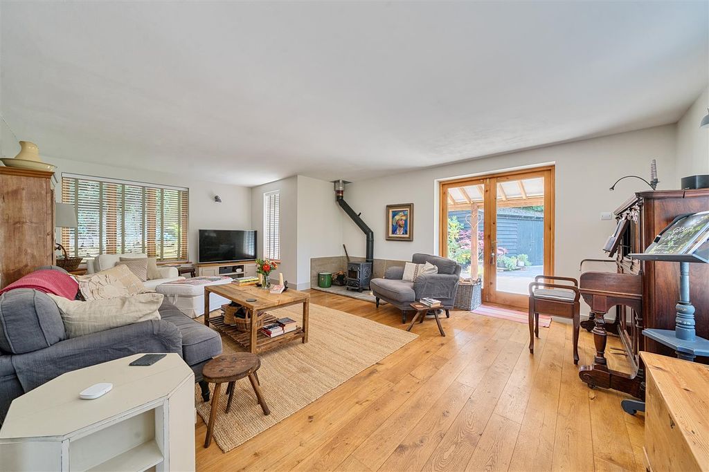 Property photo 2 of 20 1502920-18-6A7B4Ad9E9269.Jpg