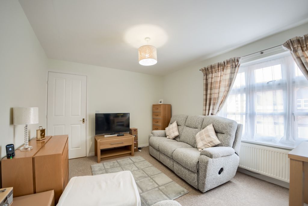 Property photo 2 of 13 Xt5A6652-Hdr(3)