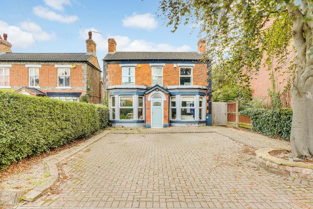 Property photo 1 of 31