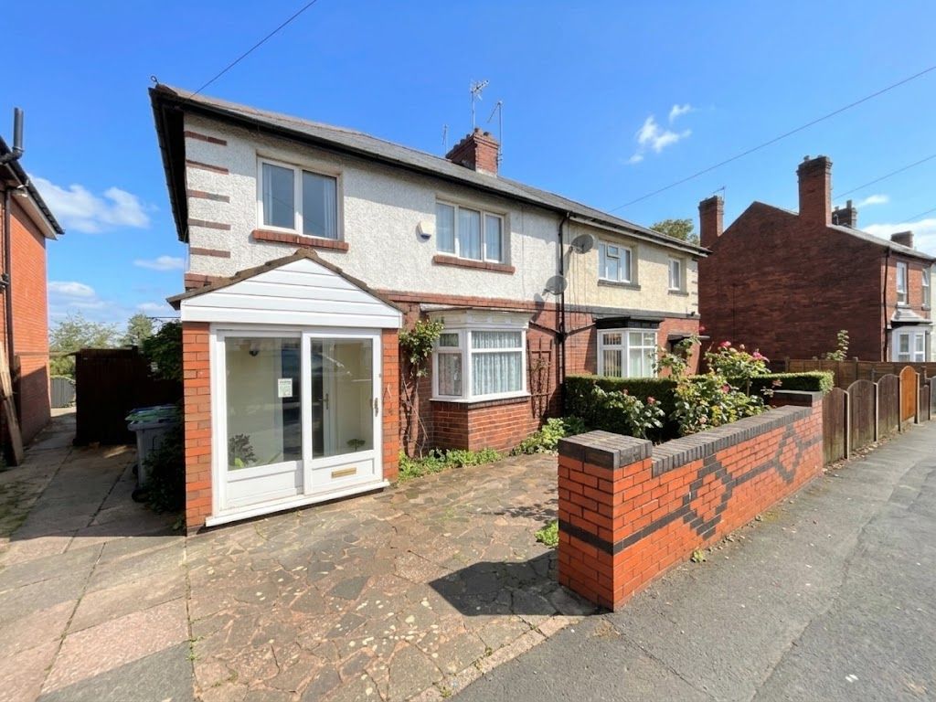 Property photo 1 of 12
