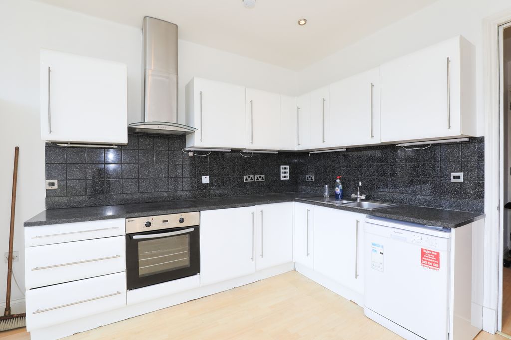 Property photo 3 of 6 0Q8A9308