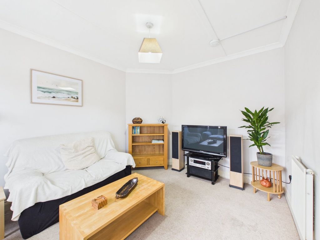 Property photo 2 of 13 Picture No. 04