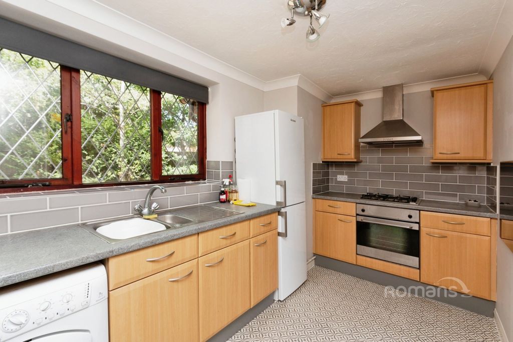 Property photo 2 of 7 Pbox-Img.Jpg