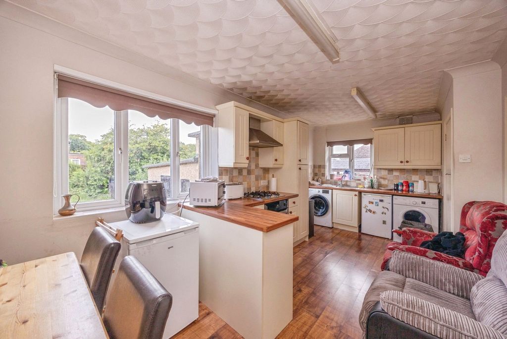 Property photo 3 of 15 Picture No. 07