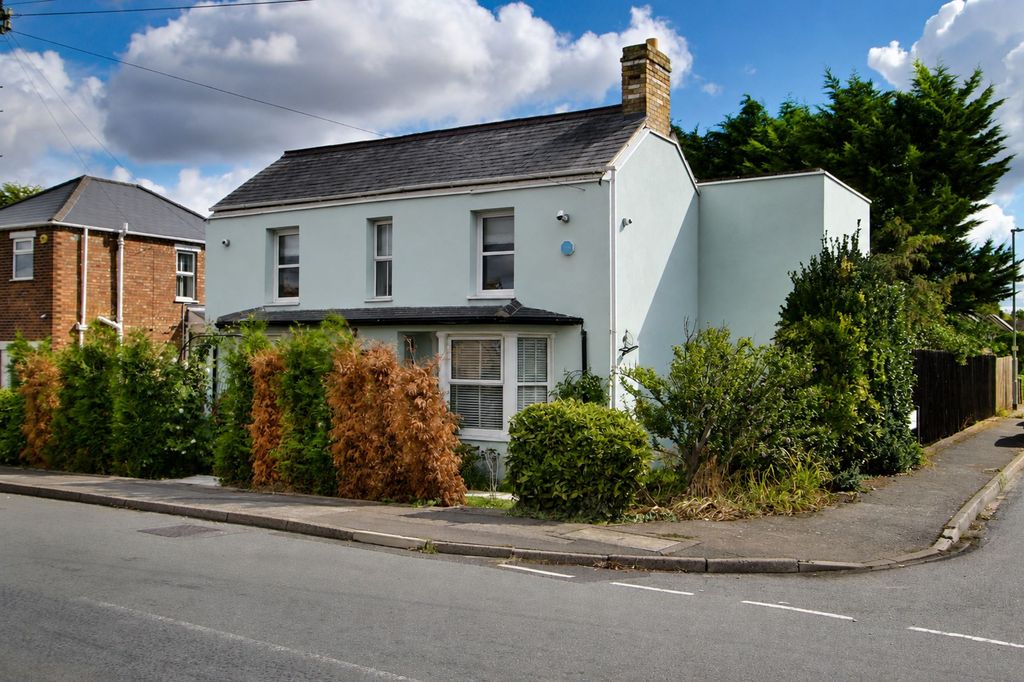 Property photo 1 of 37