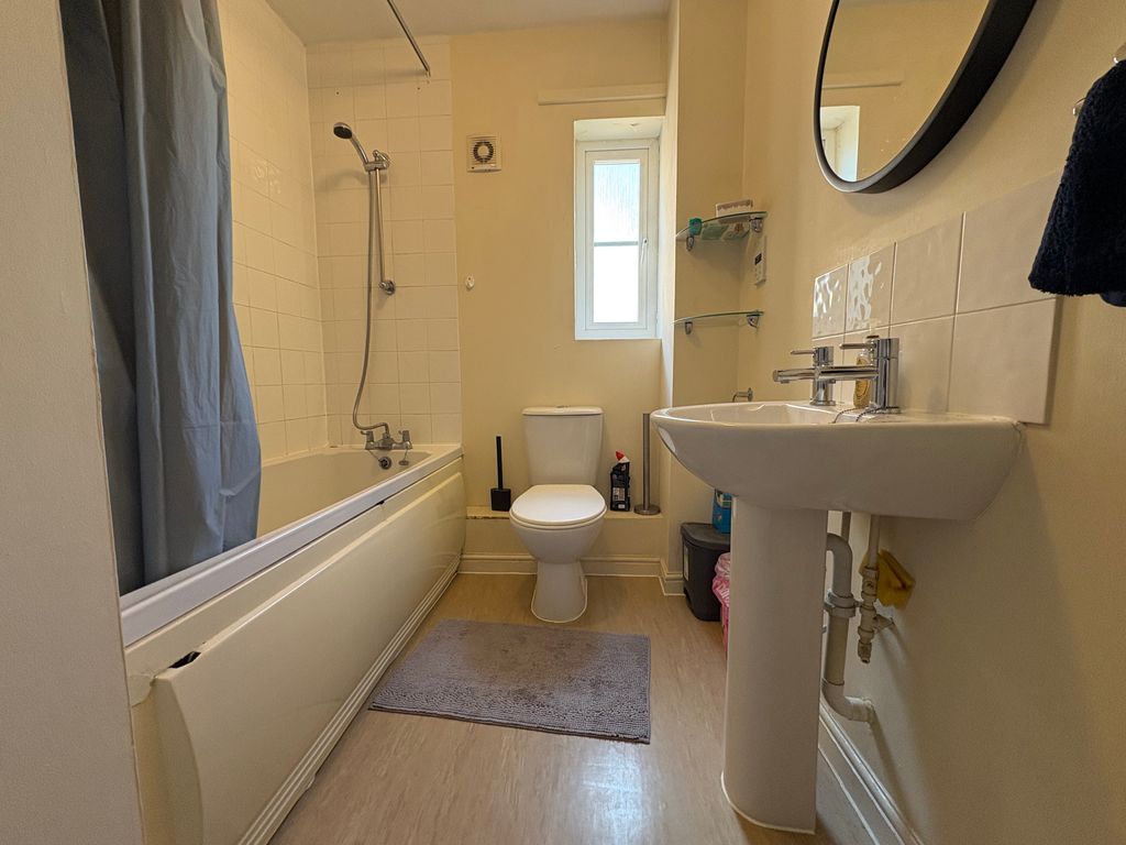 Property photo 3 of 7 Img_9444