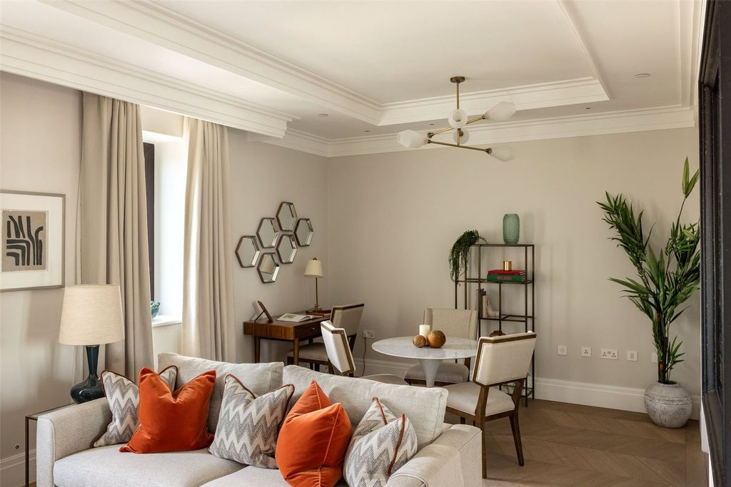 Property photo 2 of 6 Drawing Room