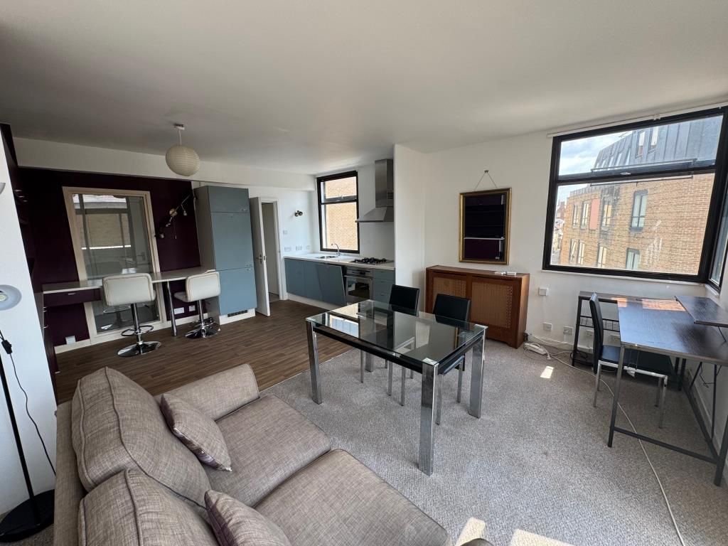 Property photo 2 of 11 Jigh