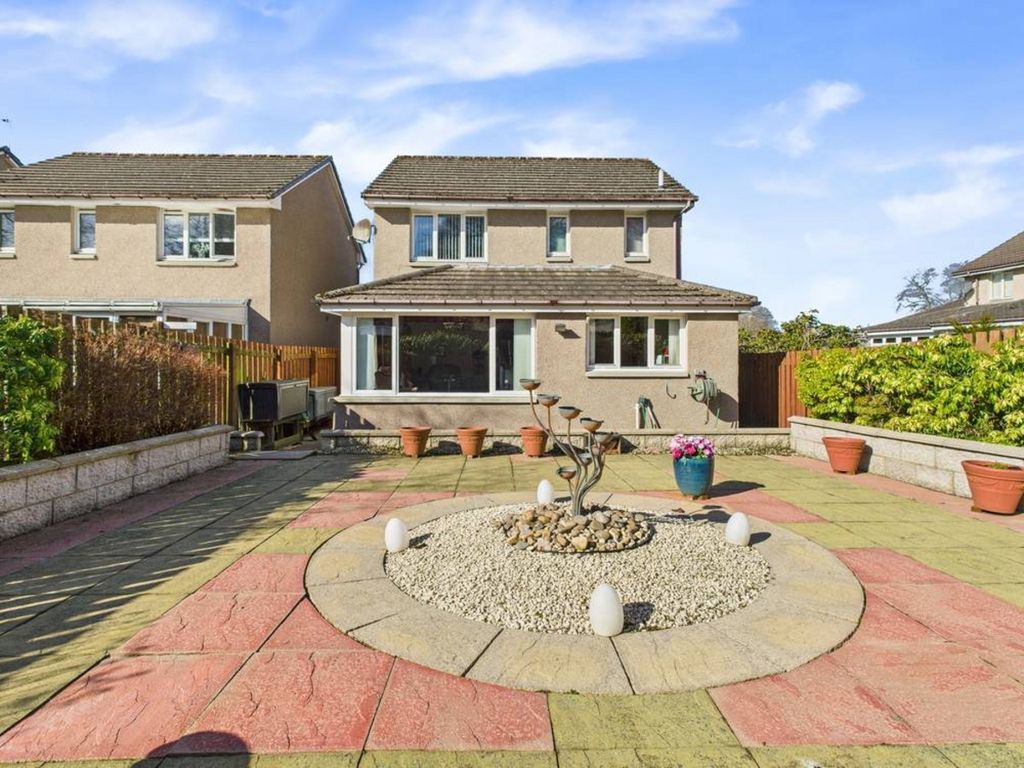 Property photo 2 of 34