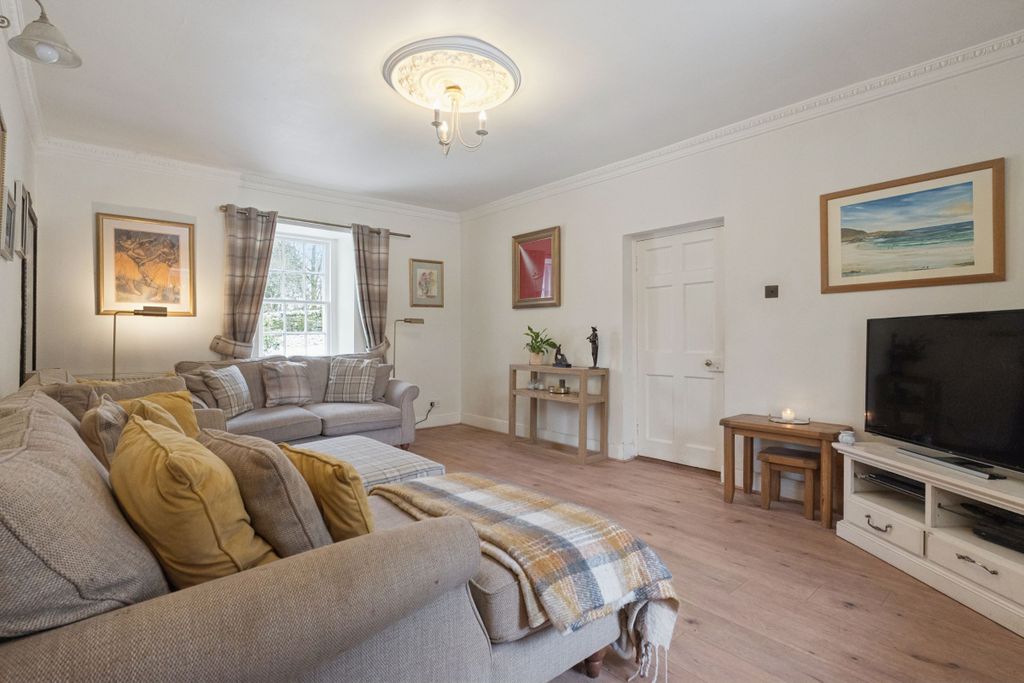 Property photo 2 of 45