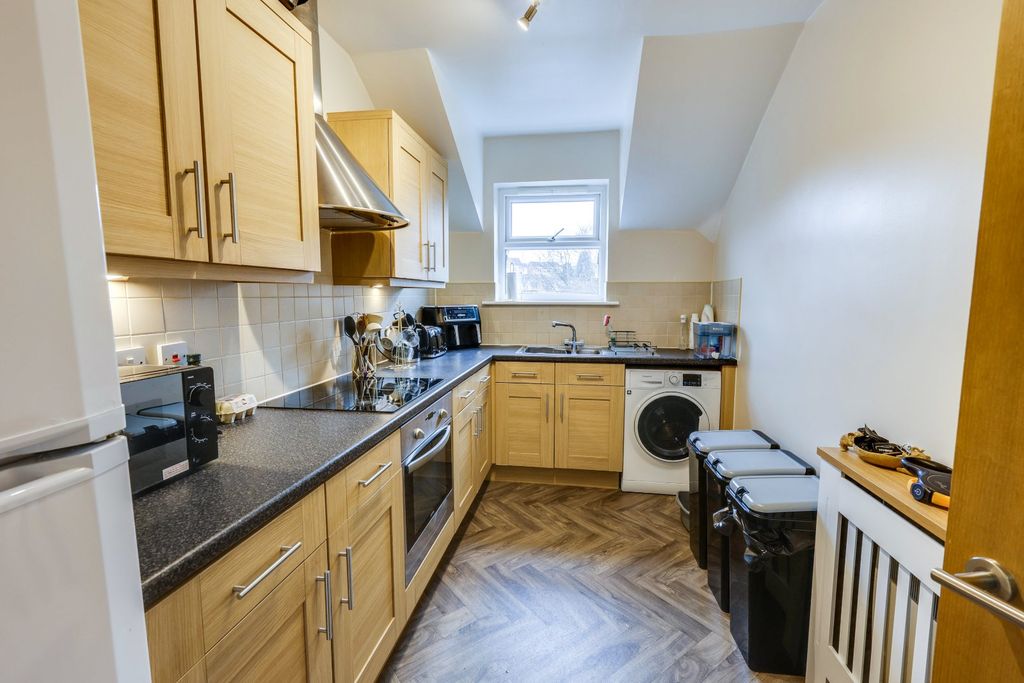 Additional image 5 of 2 bed flat for saleFarsley Beck Mews, Stanningley, Pudsey, Leeds LS13