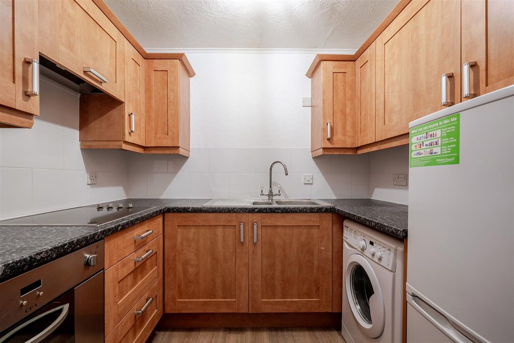 Property photo 3 of 17 1417018-4-6995B0336F25B.Jpg