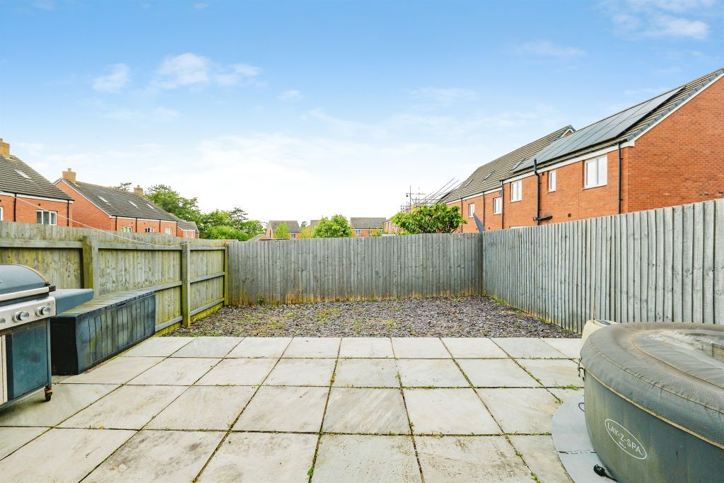 Property photo 2 of 19