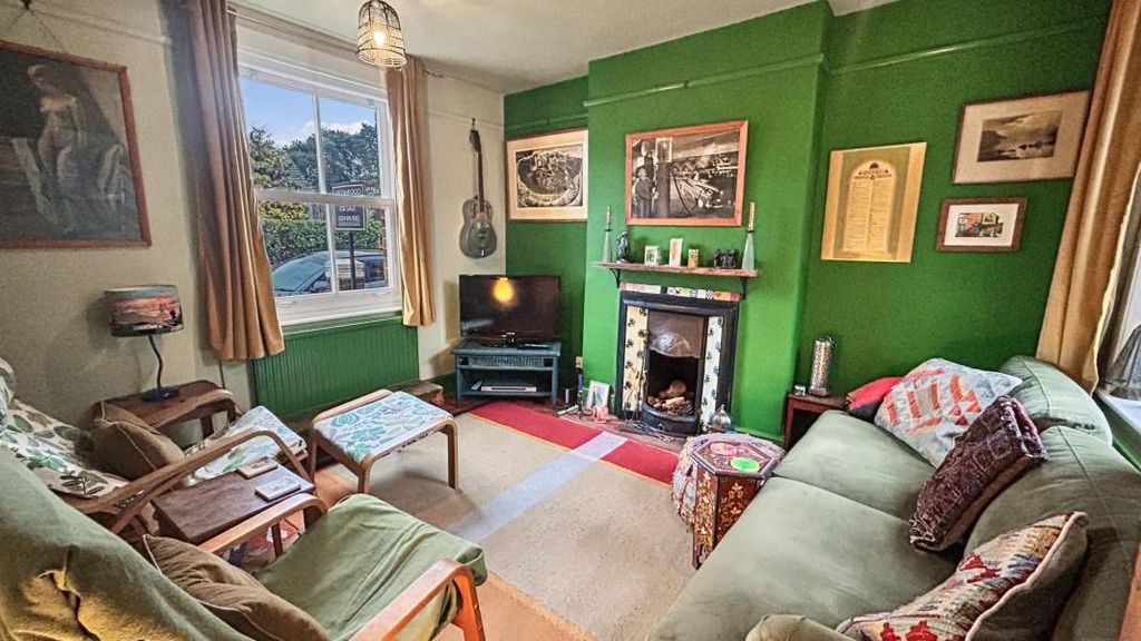 Property photo 3 of 18