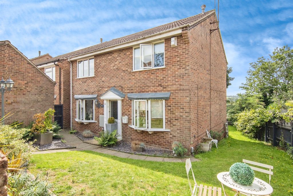 Property photo 1 of 18