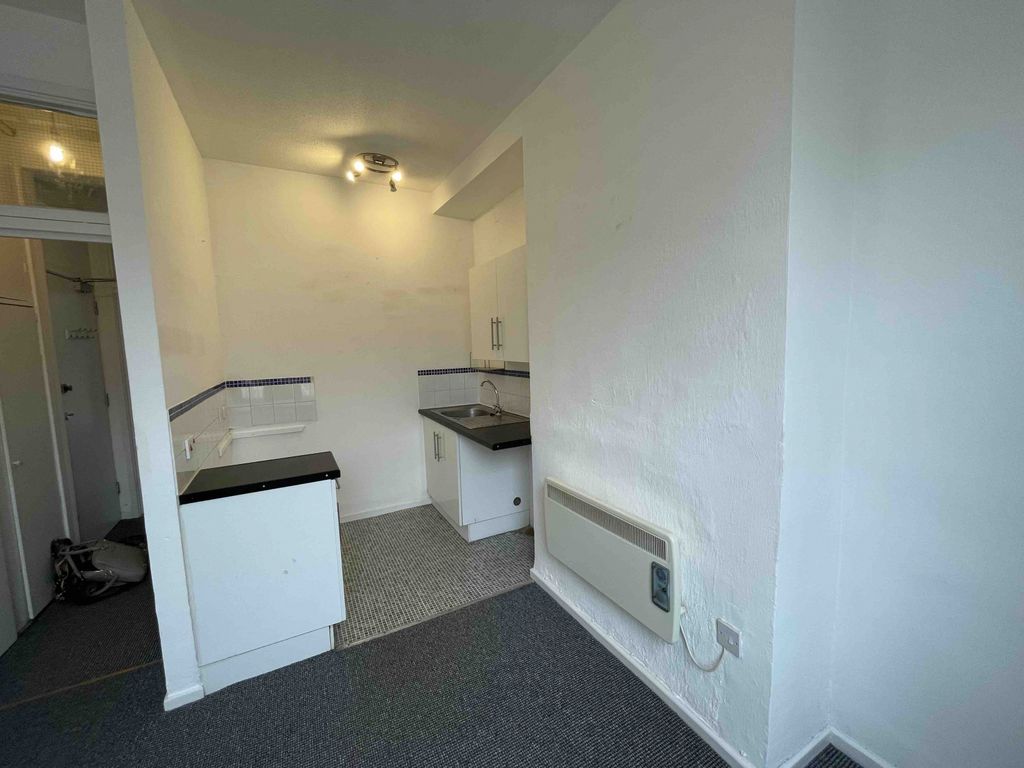 Property photo 3 of 6 Kitchen Area