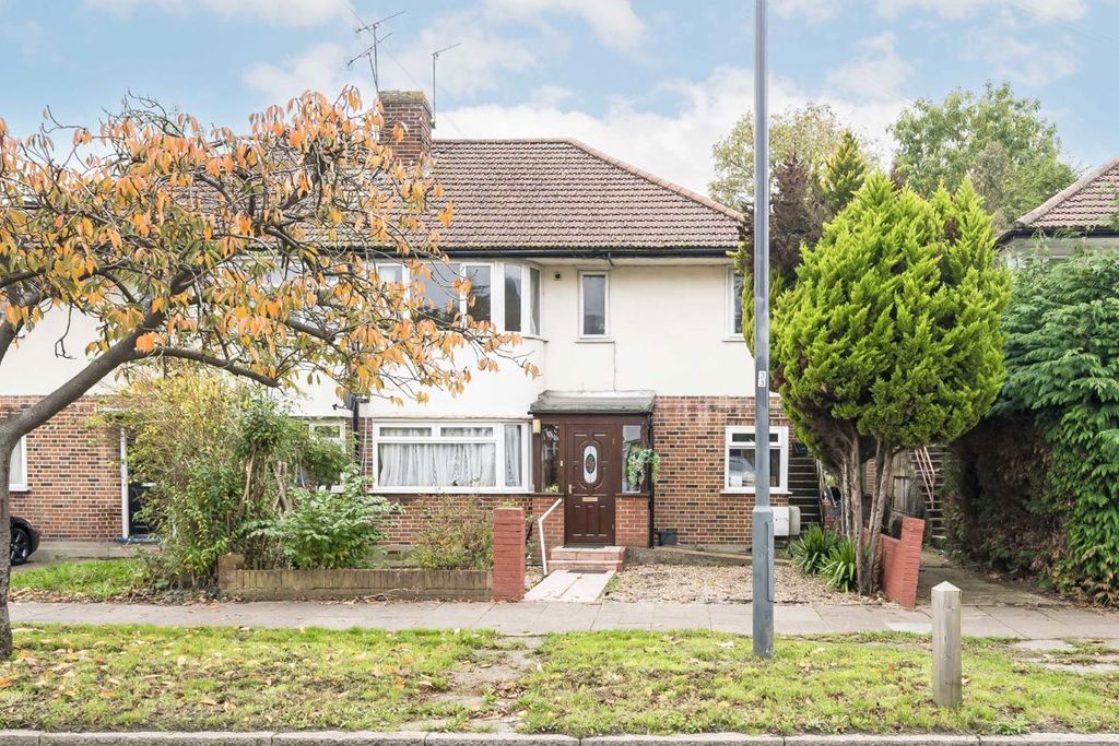 Property photo 1 of 5