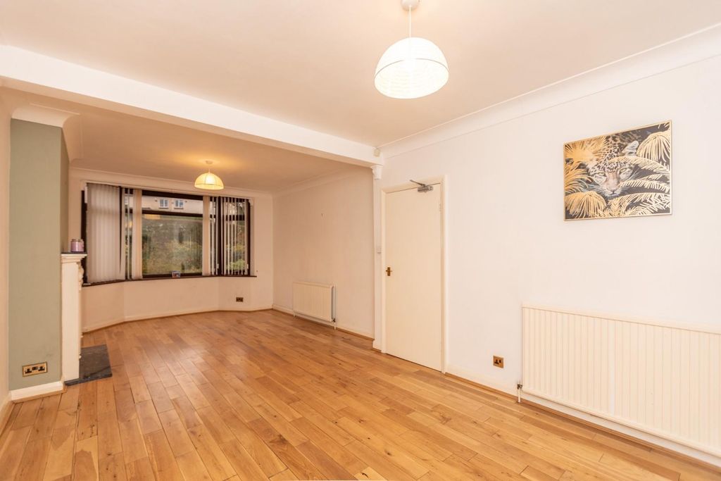Property photo 2 of 21 Lav_9955.Jpg