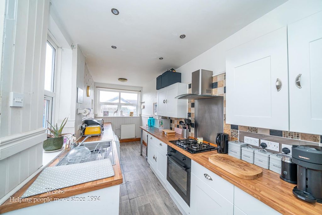 Property photo 3 of 33 Webbs-76.Jpg