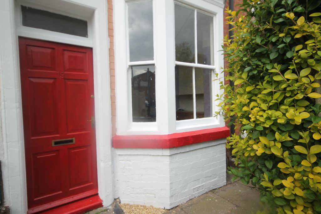 Property photo 2 of 13