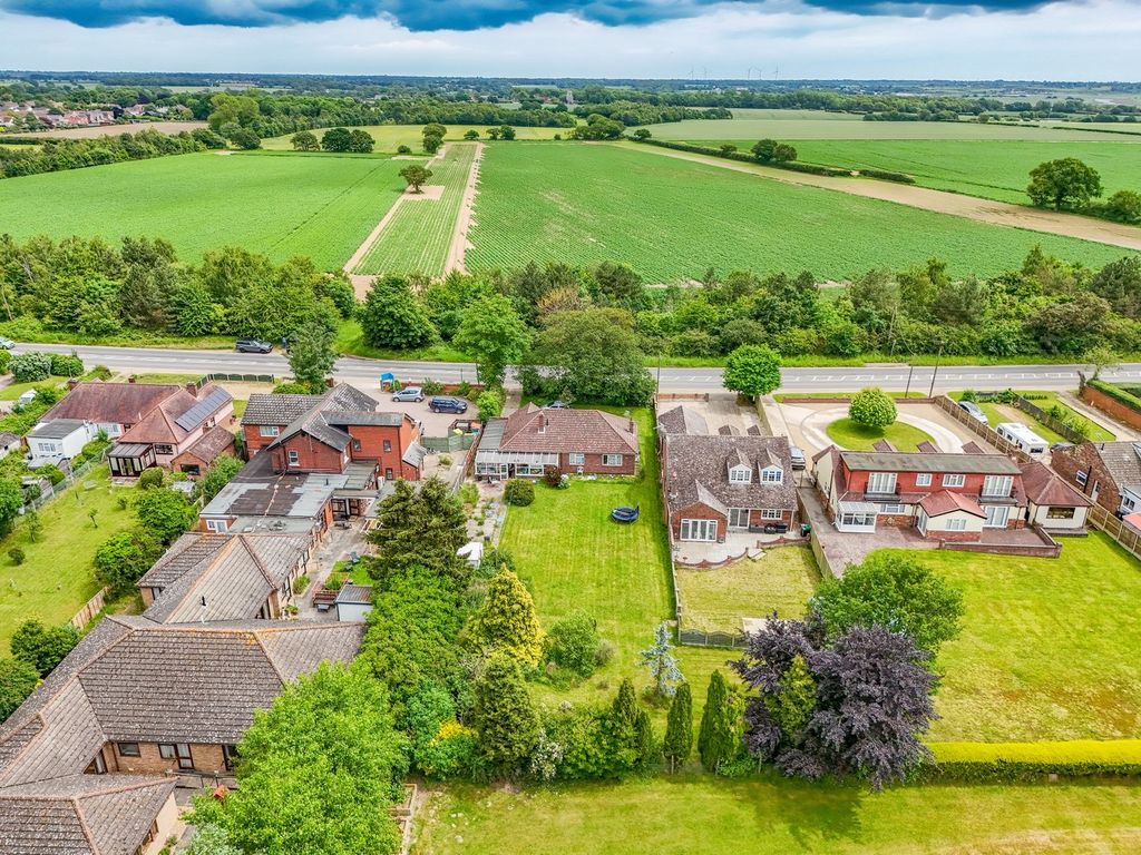 Property photo 2 of 22