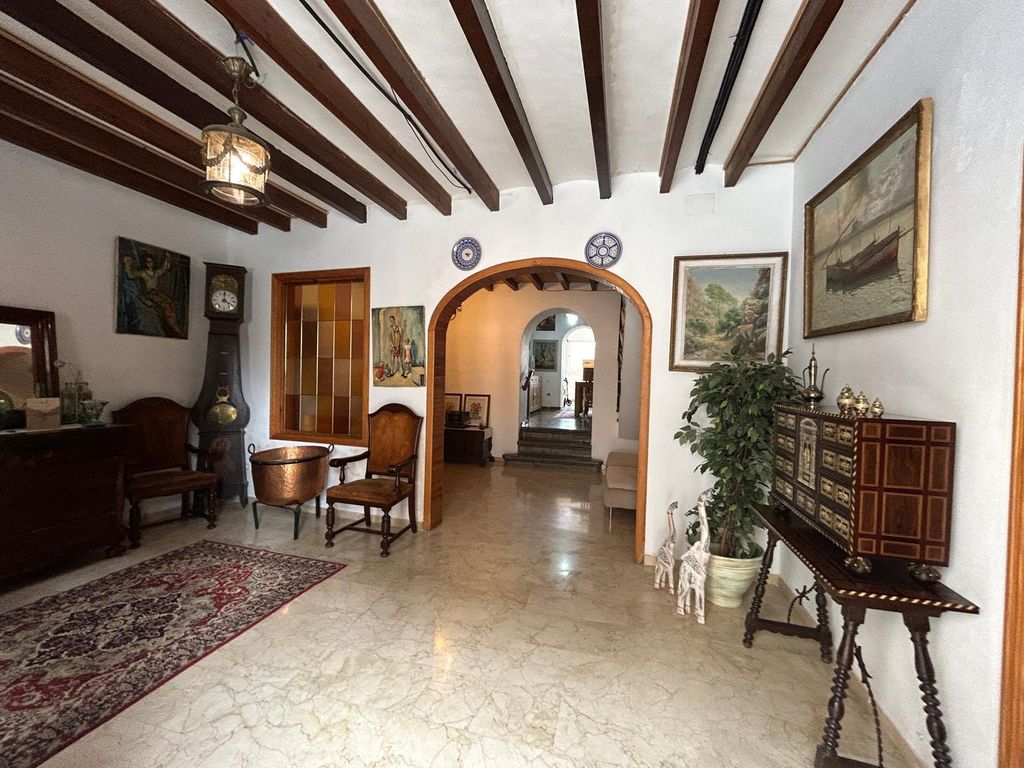 Property photo 2 of 13 P 81162 24.02.25_002.Jpg