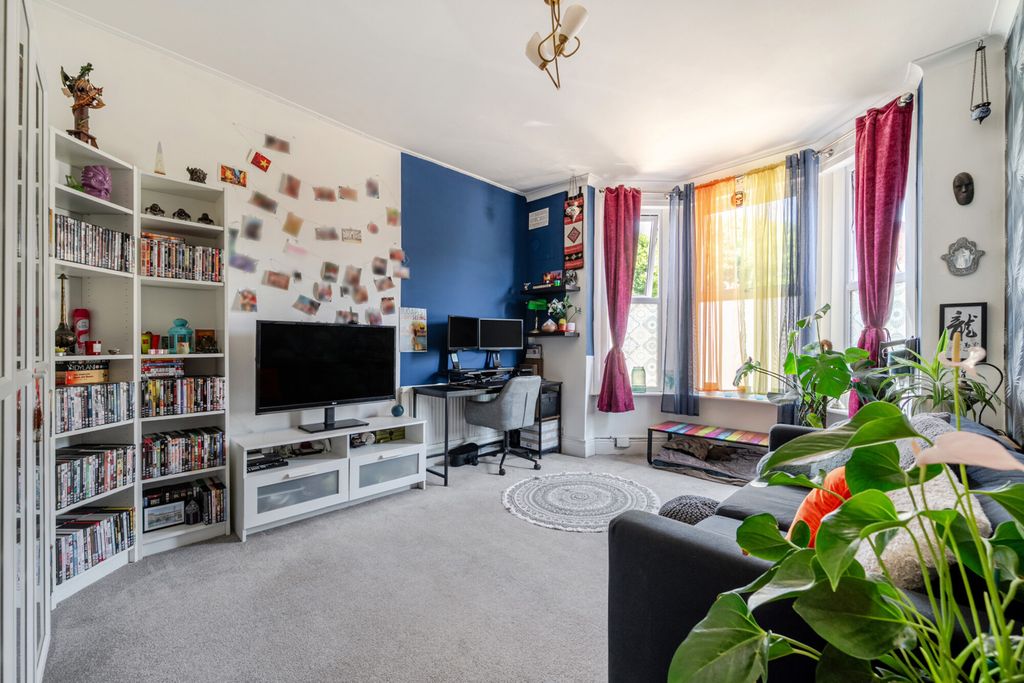 Property photo 2 of 10 1497867-9-6A675Fb...