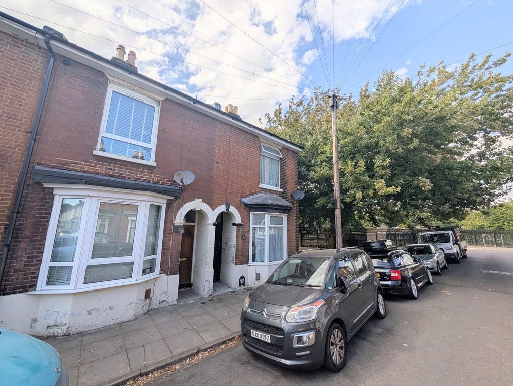 Property photo 1 of 9