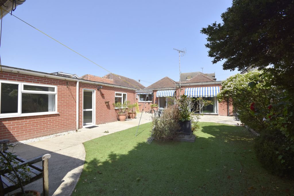Property photo 1 of 22