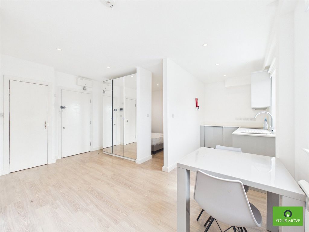 Property photo 1 of 9 Picture No. 03