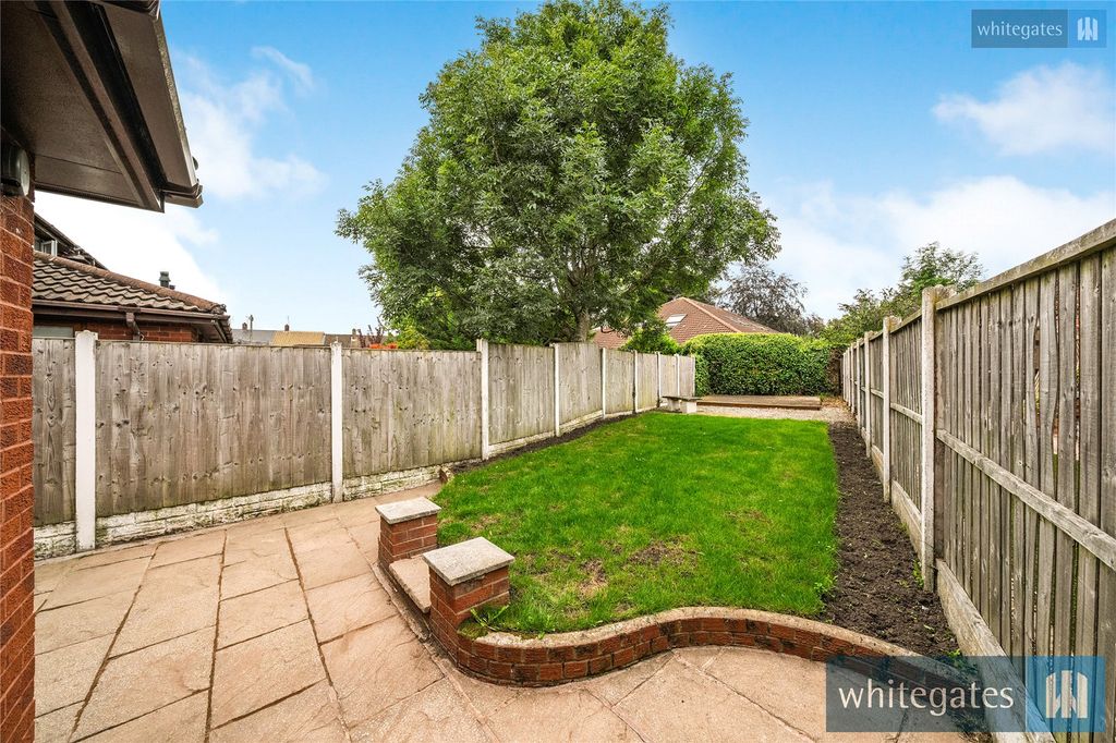 Property photo 3 of 32 Picture No. 21