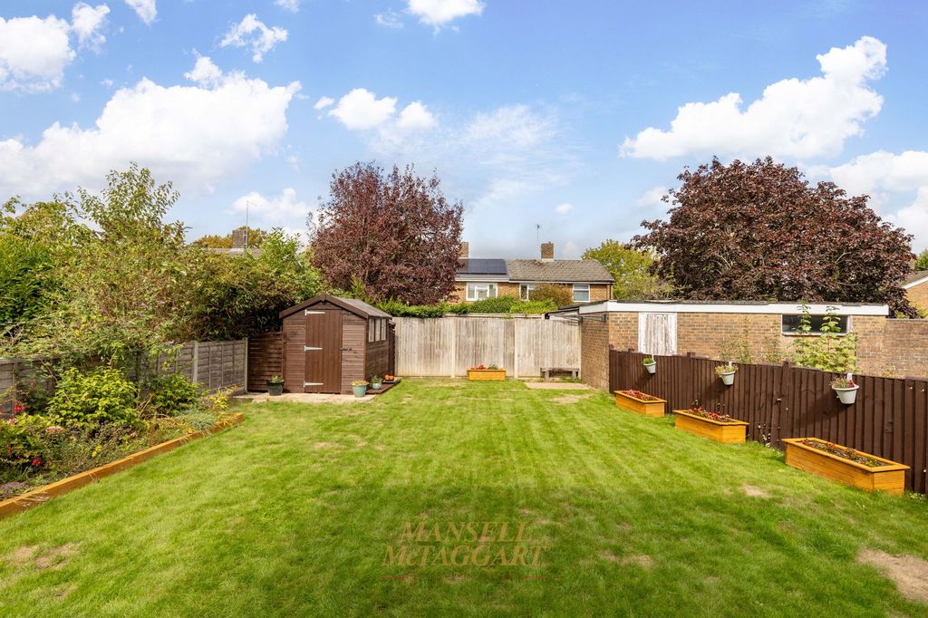 Property photo 2 of 23