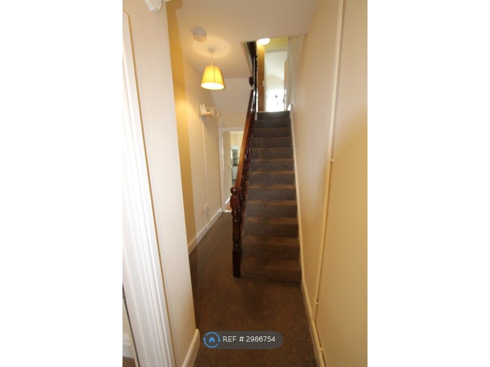 Property photo 3 of 33
