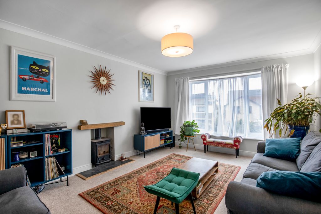 Property photo 3 of 29