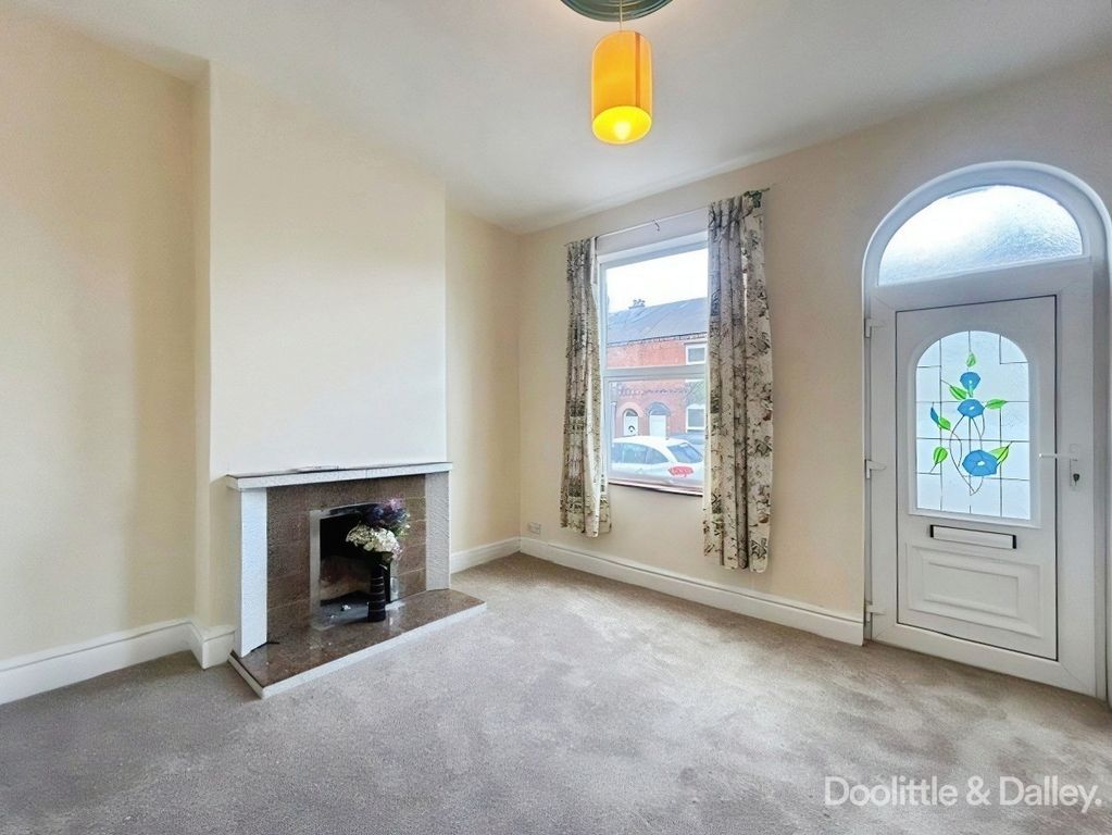 Property photo 3 of 12 Pbox-Img.Jpg