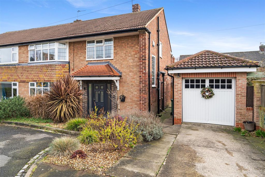 Property photo 1 of 30