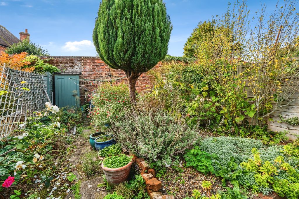 Property photo 2 of 16