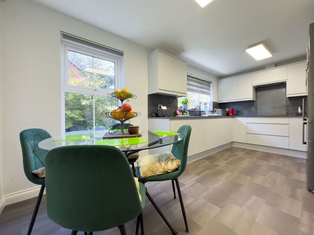 Property photo 3 of 30