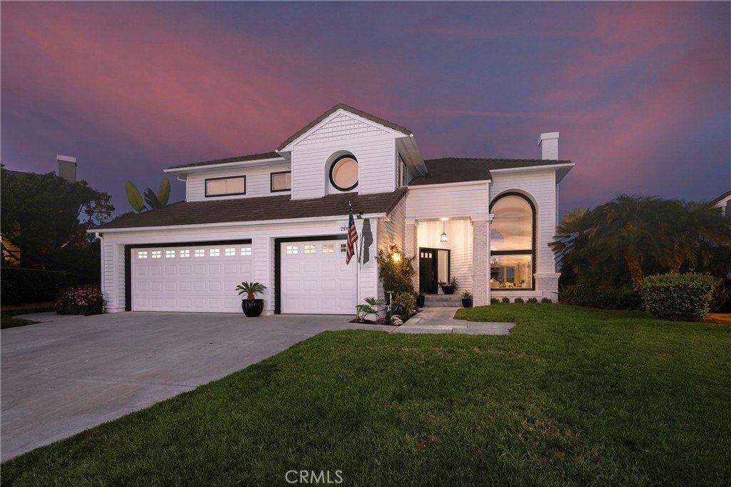 Property photo 3 of 38