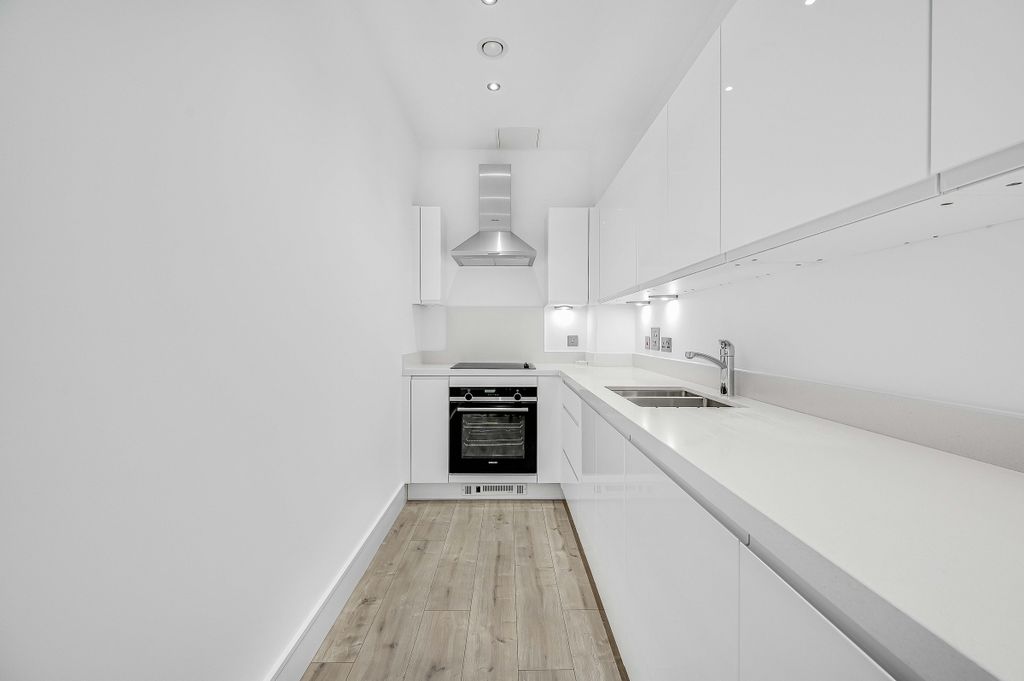 Property photo 3 of 13 Kfh_Flat_20_St_Andre