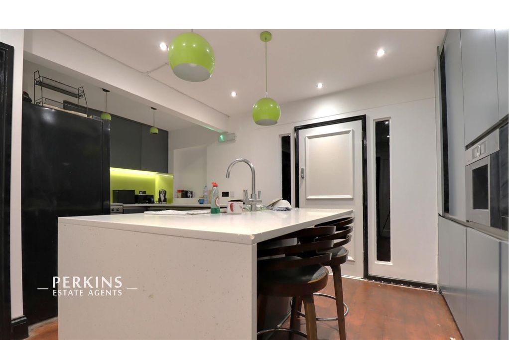 Property photo 2 of 3 Kitchen.Jpg