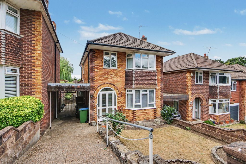 Property photo 1 of 18