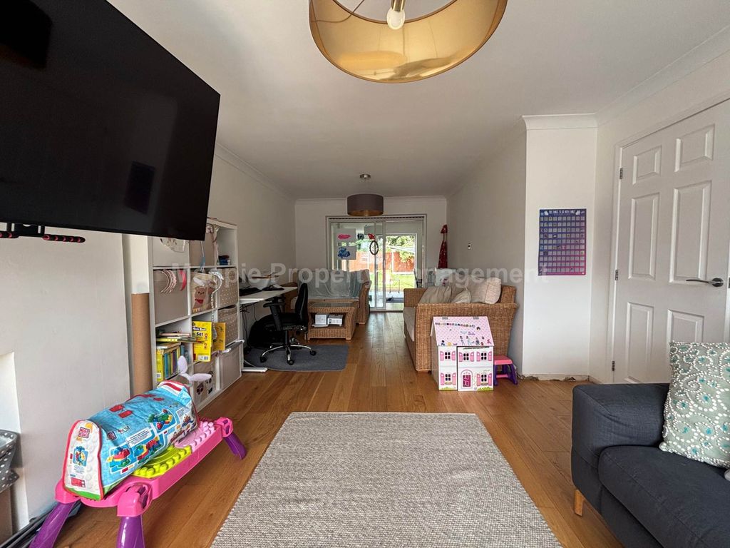Property photo 3 of 21