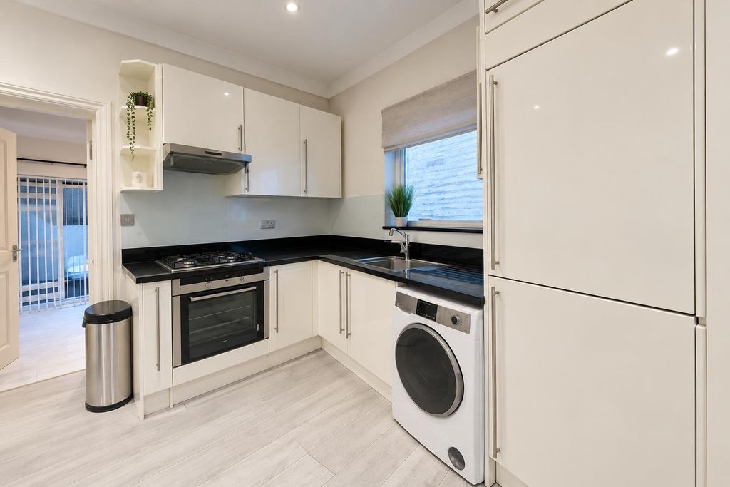 Property photo 2 of 4 1 (17).Png
